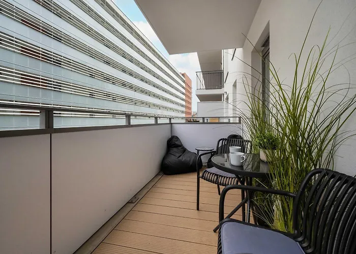 Appartement Mieszczanska Elegant With Balcony By Renters Prestige *