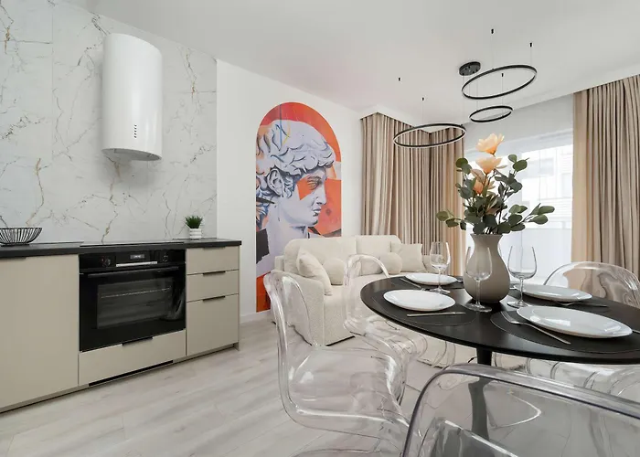 Mieszczanska Elegant With Balcony By Renters Prestige