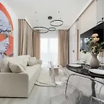 Mieszczanska Elegant With Balcony By Renters Prestige Breslavia