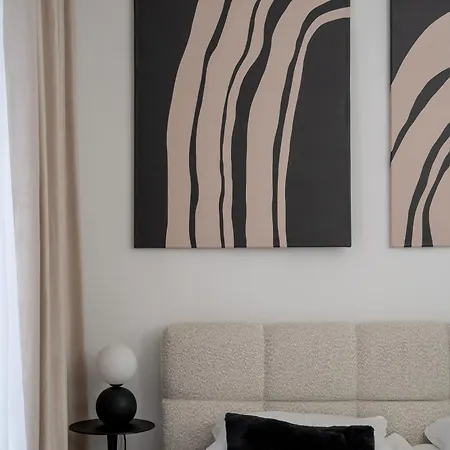 Mieszczanska Prestige & Elegant With Balcony By Renters Wroclaw