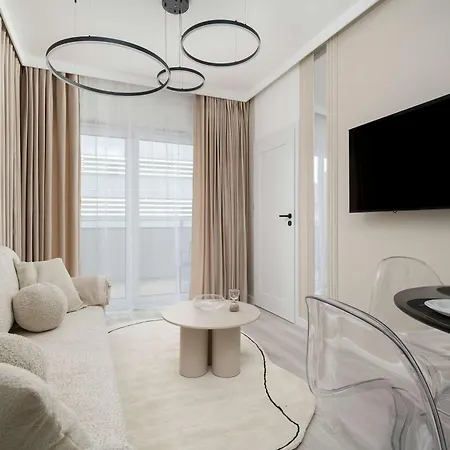 Mieszczanska Prestige & Elegant With Balcony By Renters Wroclaw
