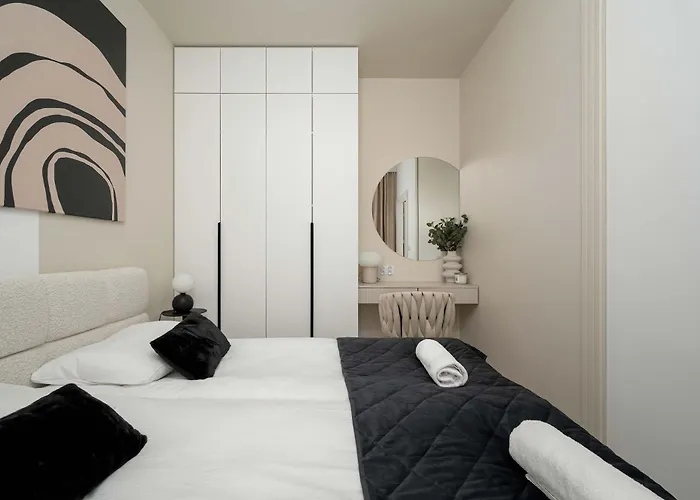 Mieszczańska Elegant With Balcony By Renters Prestige Wrocław